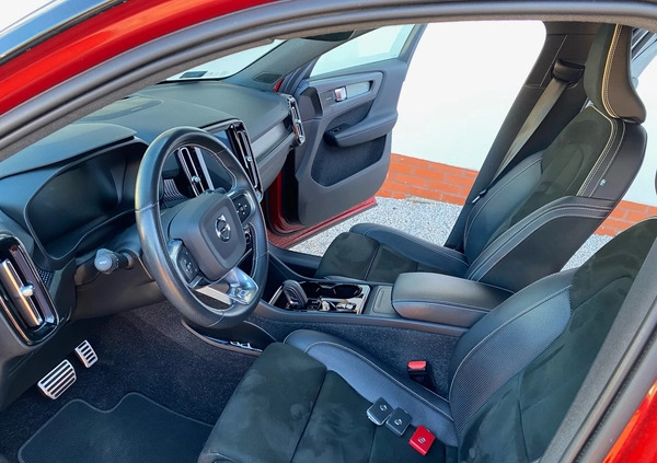 Volvo XC 40 cena 148000 przebieg: 61638, rok produkcji 2020 z Osiek małe 596